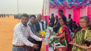 Johan Beck,Assistant Commandant, GC, CRPF, BENGALURU gifted 11 Hockey  to the students of KUCHINDA COLLEGE, KUCHINDA,on the ANNUAL ATHLETIC MEET,18.01.2023